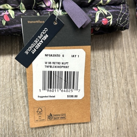 The North Face Women's 1996 Retro Nuptse Jacket size small - Picture 6 of 10